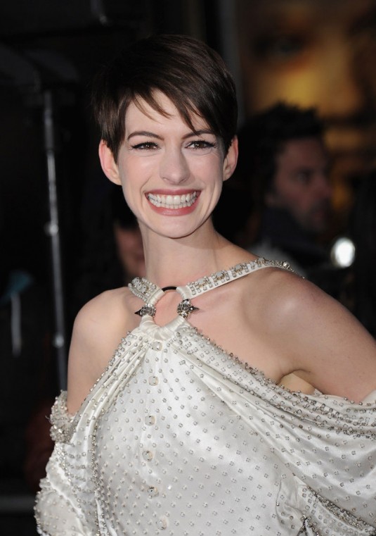 ANNE HATHAWAY