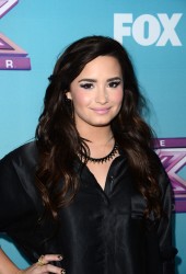 DEMI LOVATO