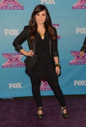 DEMI LOVATO