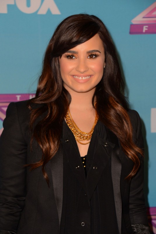 DEMI LOVATO