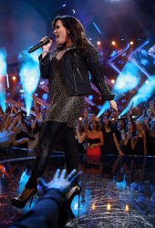 DEMI LOVATO