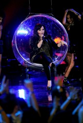 DEMI LOVATO
