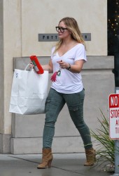 HILARY DUFF