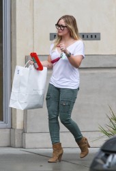 HILARY DUFF