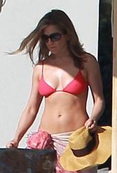 JENNIFER ANISTON