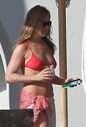 JENNIFER ANISTON