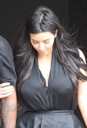 KIM KARDASHIAN