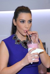 KIM KARDASHIAN