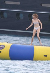LILY COLE