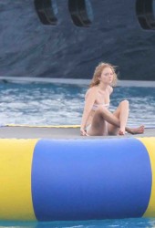 LILY COLE