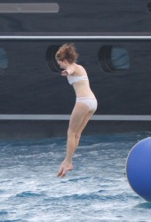 LILY COLE