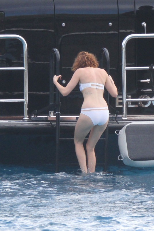 LILY COLE