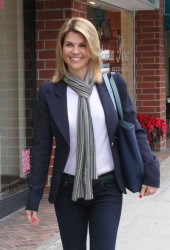 LORI LOUGHLIN