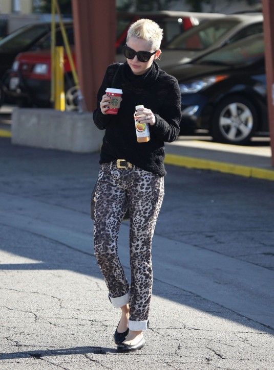 MILEY CYRUS