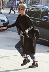 MILEY CYRUS