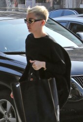 MILEY CYRUS