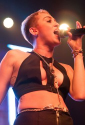 MILEY CYRUS