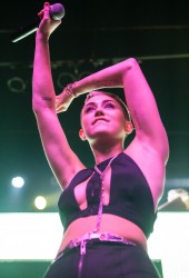 MILEY CYRUS