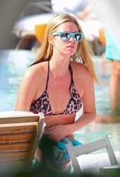 NICKY HILTON