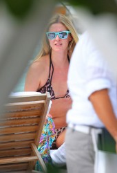NICKY HILTON