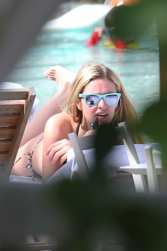 NICKY HILTON