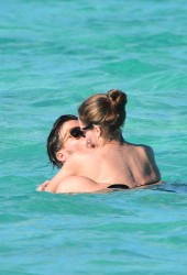 OLIVIA PALERMO and Johannes Huebl