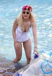 RITA ORA