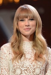 TAYLOR SWIFT