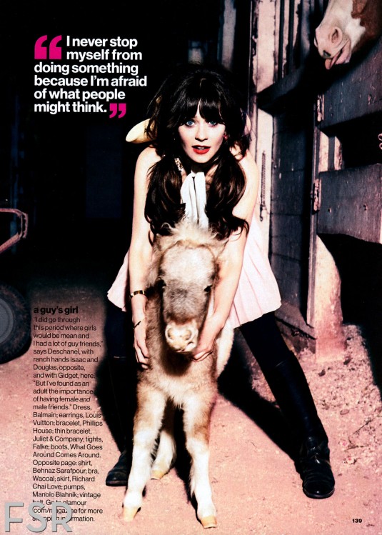 ZOOEY DESCHANEL