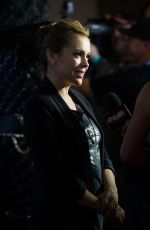 ALYSSA MILANO at 2014 Coors Light NHL Stadium Series