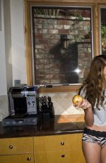 AMANDA RIGHETTI - Me in My Place Photoshoot