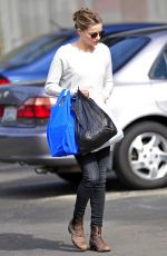 AMBER HEARD at Melrose Flea Market