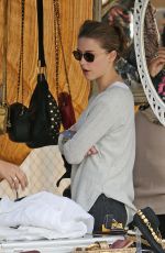 AMBER HEARD at Melrose Flea Market