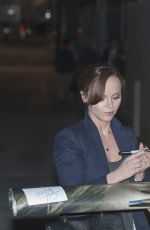 CHRISTINA RICCI Signs Autographs Before Going on Jimmy Kimmel