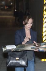 CHRISTINA RICCI Signs Autographs Before Going on Jimmy Kimmel