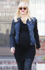 GWEN STEFANI Leaves Jesun Acupuncture Clinic in Los Angeles