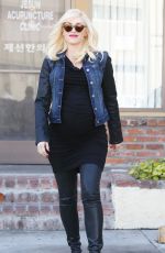 GWEN STEFANI Leaves Jesun Acupuncture Clinic in Los Angeles