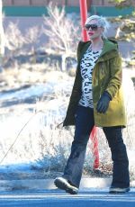 GWEN STEFANI Out and Abouth in Mammoth Lake