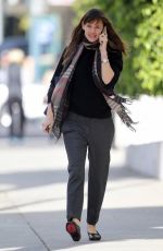 JENNIFER GARNER Out and About in Los Angeles