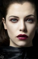 JESSICA DE GOUW in Instyle Magazine