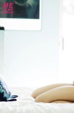 JESSICA PARKER KENNEDY - Me in My Place