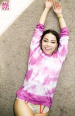 JESSICA PARKER KENNEDY - Me in My Place