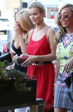 JOANNA KRUPA Out for Lunch with Friends at Il Pastaio