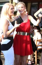 JOANNA KRUPA Out for Lunch with Friends at Il Pastaio