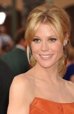 JULIE BOWEN at 2014 SAG Awards in Los Angeles