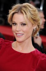 JULIE BOWEN at 71st Annual Golden Globe Awards