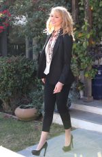 KATHERINE HEIGL Leaves Her Home in Los Angeles