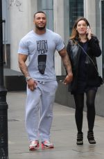 KELLY BROOK and David Mcintosh Shopping Around in London