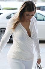 KIM KARDASHIAN Out and About in Plaza Towers in Los Angeles