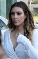 KIM KARDASHIAN Out and About in Plaza Towers in Los Angeles